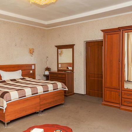 Ajour Hotel Almaty Eksteriør billede