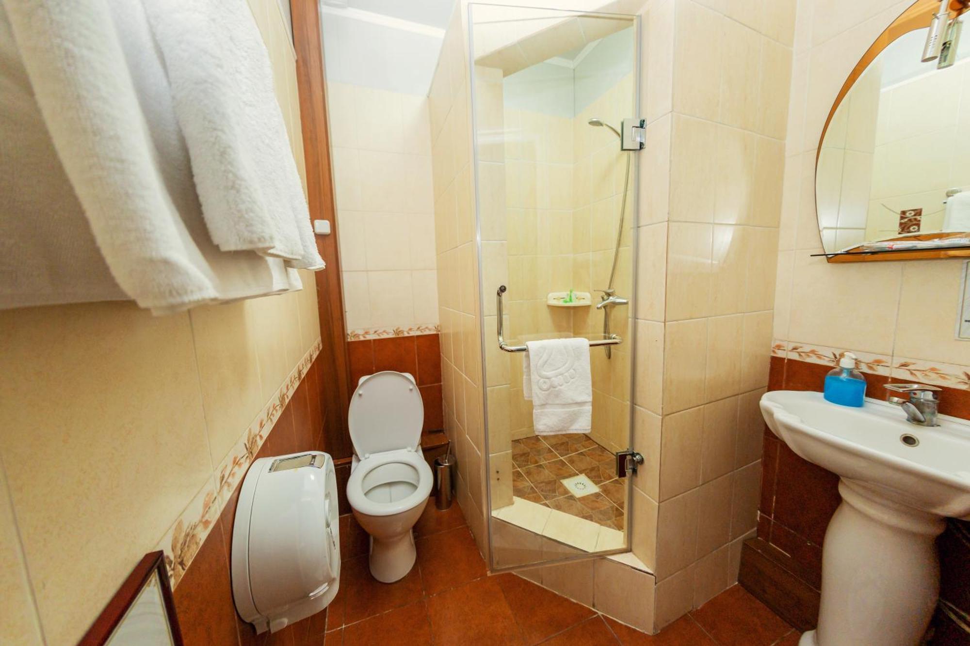 Ajour Hotel Almaty Eksteriør billede